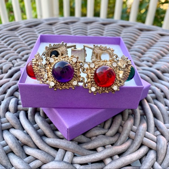 Jewelry - Vintage Glass & Filigree Bracelet